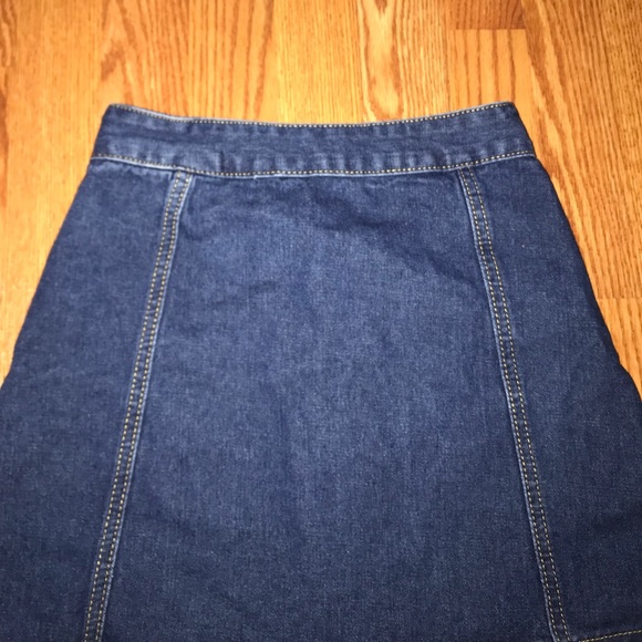 UO Button Up Denim Skirt - Picture 3 of 3